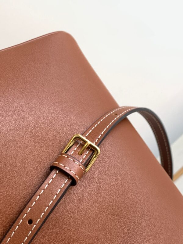 1:1 Replica Celine Small Cabas Drawstring Cuir Triomphe Brown For Women 22.5cm / 9in 111013DU3.04LU