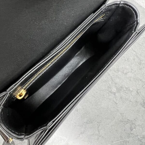 1:1 Replica Celine Teen Besace Triomphe Black For Women 4in/10cm 110413BF4.38NO