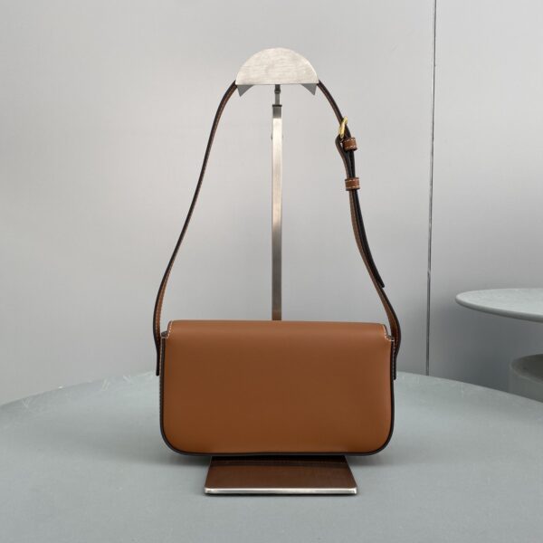 1:1 Replica Celine Triomphe Shoulder Bag Brown For Women 8in/20cm 194143BFN.04LU