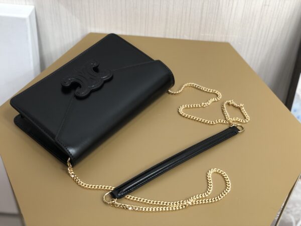 1:1 Replica Celine Wallet On Chain Triomphe Black For Women 7in/19cm  10J733DPV.38NO