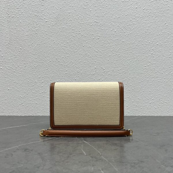 1:1 Replica Celine Wallet On Chain Triomphe In Textile Natural / Tan For Women 7in/19cm 10J972DB2.02NT