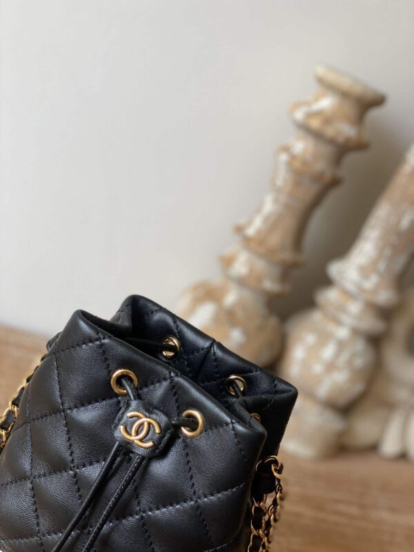[REP 1:1] Chain Bucket Black/White For Women 5.5 in / 14 cm