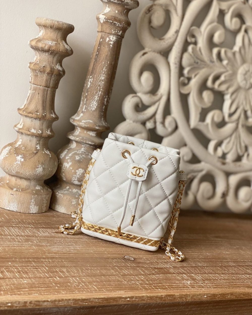 [REP 1:1] Chain Bucket Black/White For Women 5.5 in / 14 cm