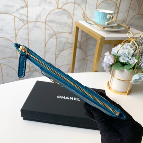 Chanel 19 Matelasse Phone and Card Case Blue Bag For Women 19cm/7.5in