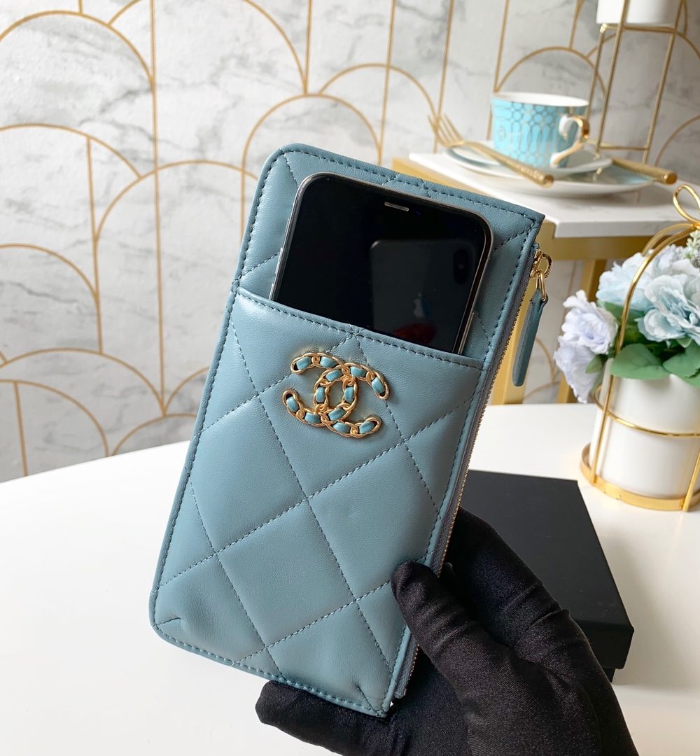 1:1 Replica Chanel 19 Matelasse Phone and Card Case Light Blue Bag For Women 19cm/7.5in
