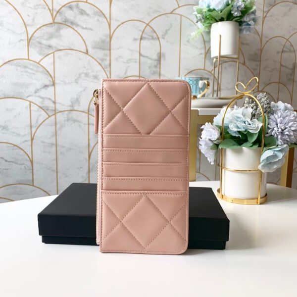Chanel 19 Matelasse Phone and Card Case Pink Bag For Women 19cm/7.5in
