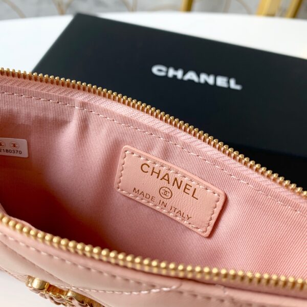 Chanel 19 Matelasse Phone and Card Case Pink Bag For Women 19cm/7.5in