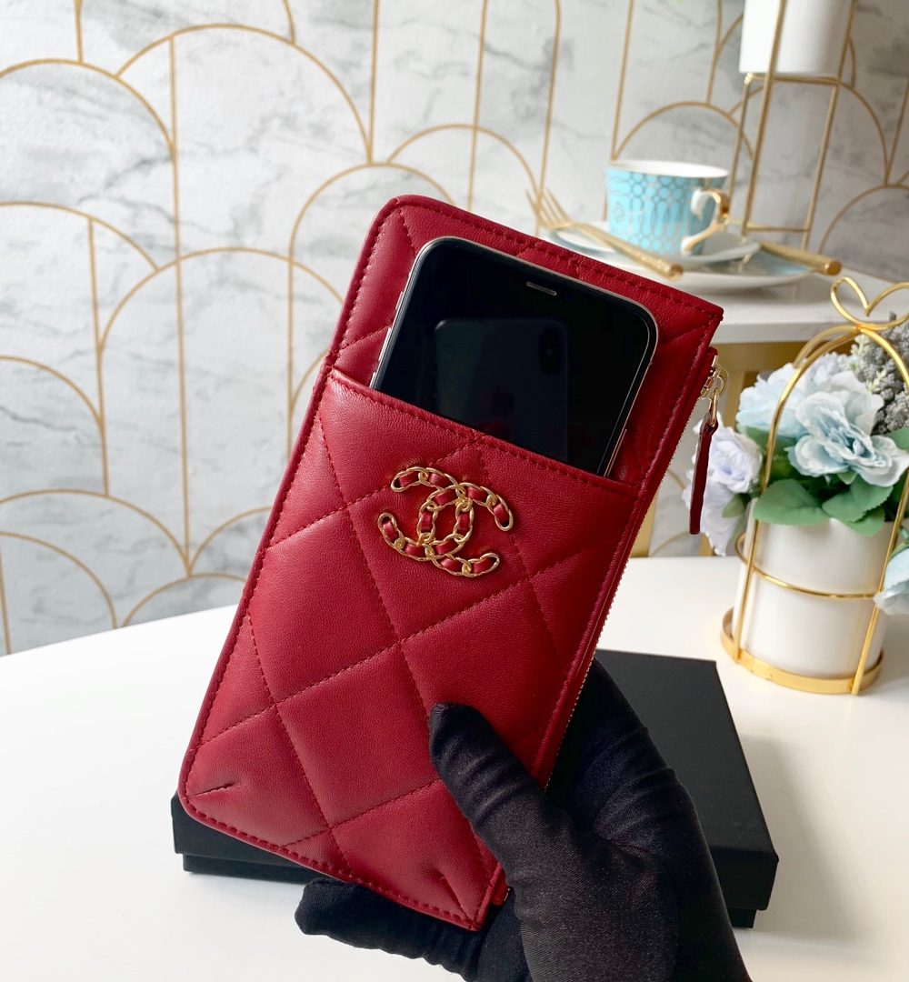 1:1 Replica Chanel 19 Matelasse Phone and Card Case Red Bag For Women 19cm/7.5in