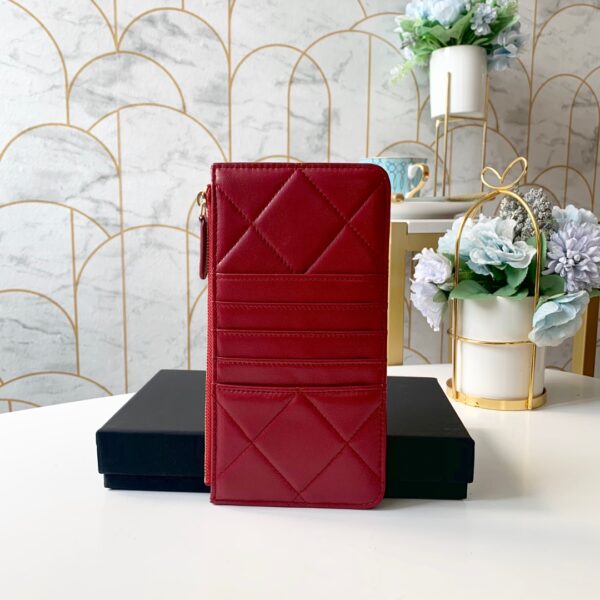 Chanel 19 Matelasse Phone and Card Case Red Bag For Women 19cm/7.5in