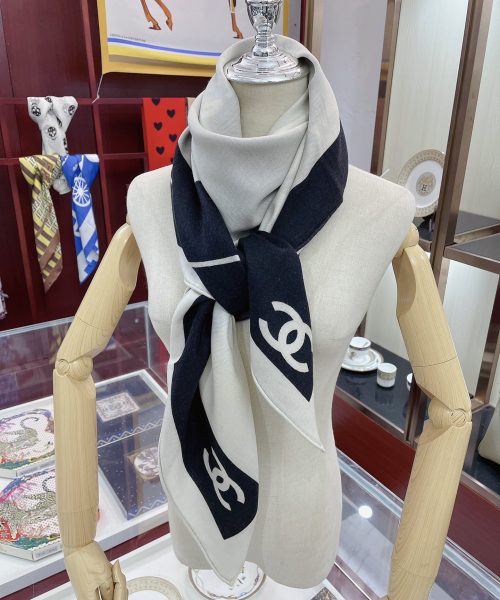Chanel 31 Rue Cambon Pattern in Black and White Square Scarf 140cm/55in 