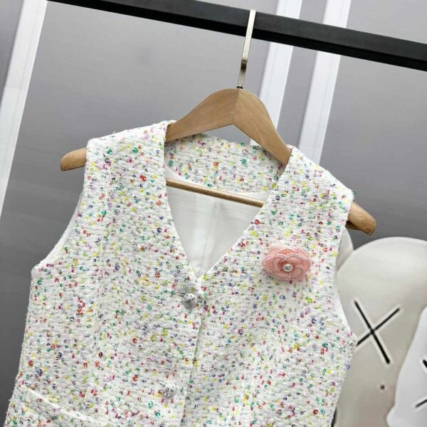 Chanel Armpit Neck Vest White For Women