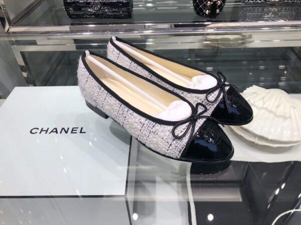 Chanel Ballerina Flats Tweed & Grosgrain Calfskin Leather Fall/Winter Collection Grey/Black