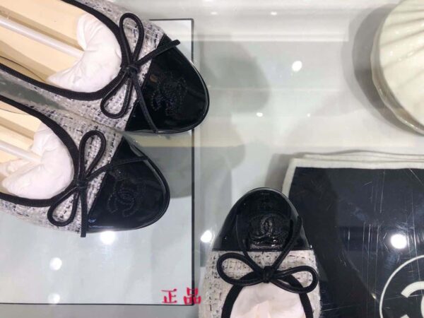 Chanel Ballerina Flats Tweed & Grosgrain Calfskin Leather Fall/Winter Collection Grey/Black