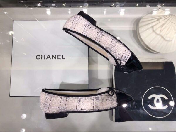 Chanel Ballerina Flats Tweed & Grosgrain Calfskin Leather Fall/Winter Collection Grey/Black