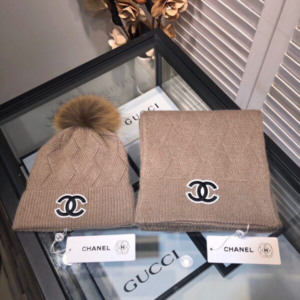 Chanel Beanie & Scarf Set In Brown