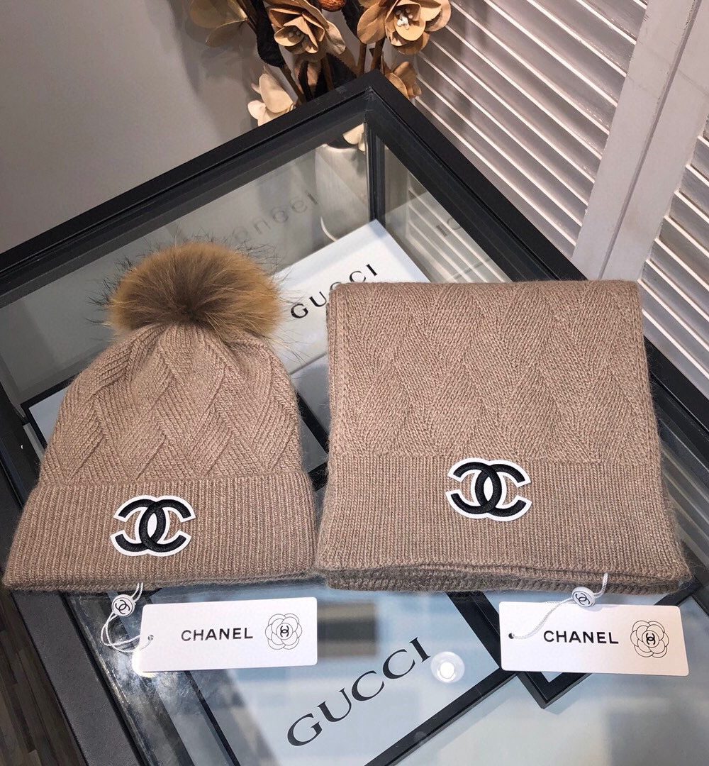 Chanel Beanie & Scarf Set In Brown 