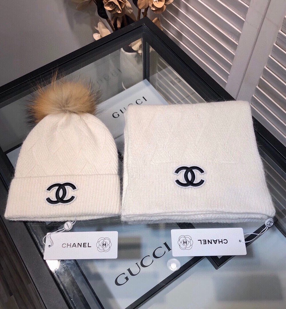 Chanel Beanie & Scarf Set In White 