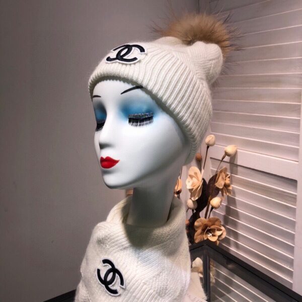 Chanel Beanie & Scarf Set In White 