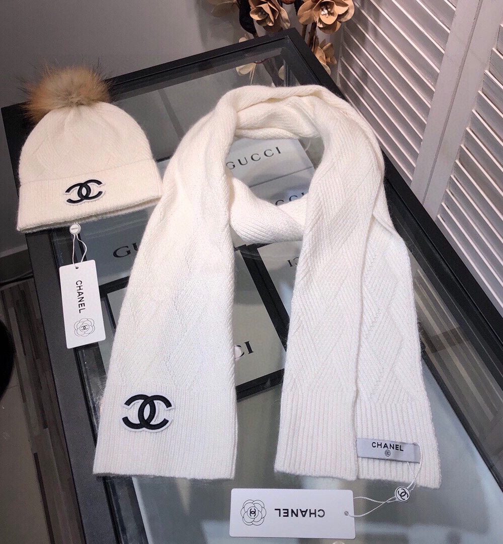 Chanel Beanie & Scarf Set In White 