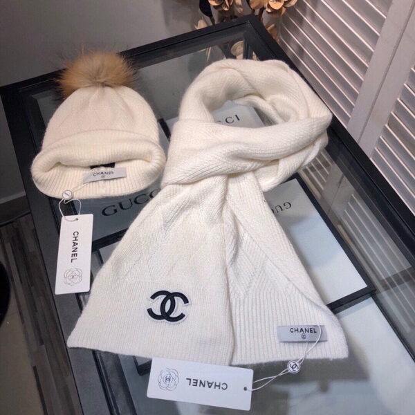 Chanel Beanie & Scarf Set In White 