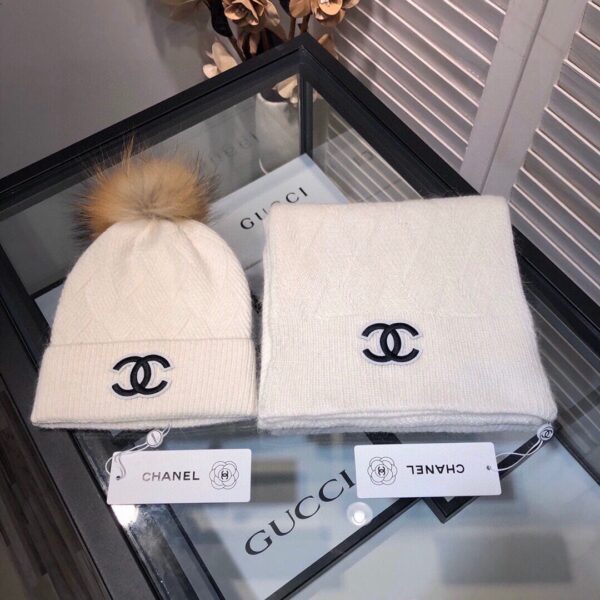 Chanel Beanie & Scarf Set In White 