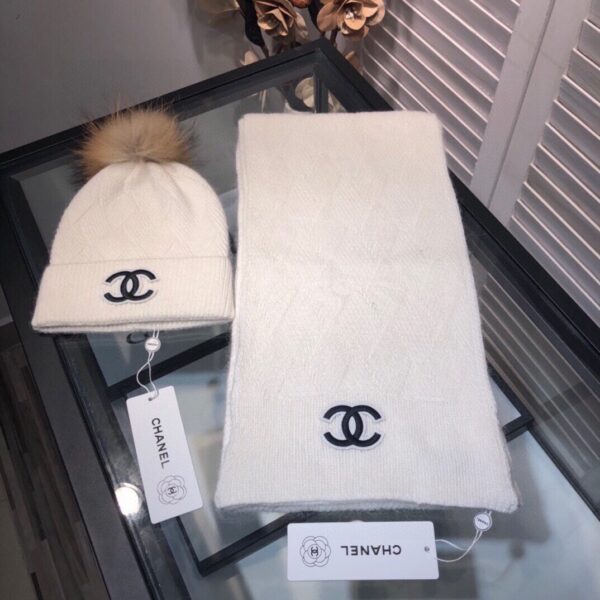 Chanel Beanie & Scarf Set In White 