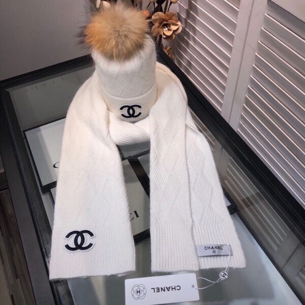 Chanel Beanie & Scarf Set In White 