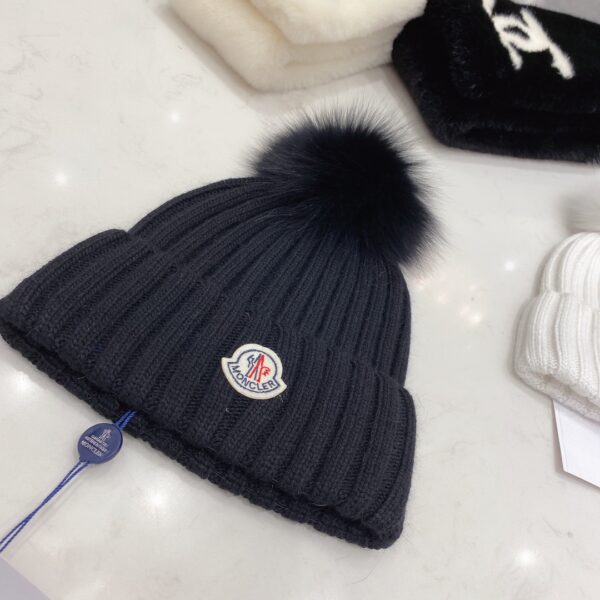 Chanel Beanie Black