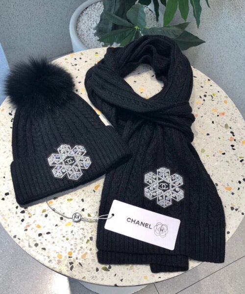 Chanel Beanie Black