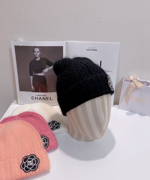 Chanel Beanie Black