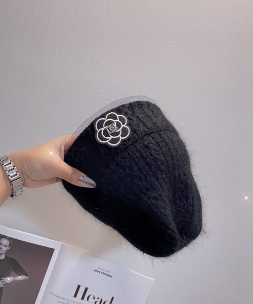 Chanel Beanie Black