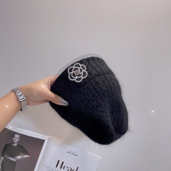 Chanel Beanie Black