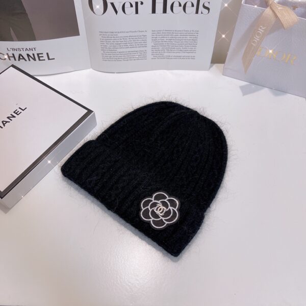 Chanel Beanie Black
