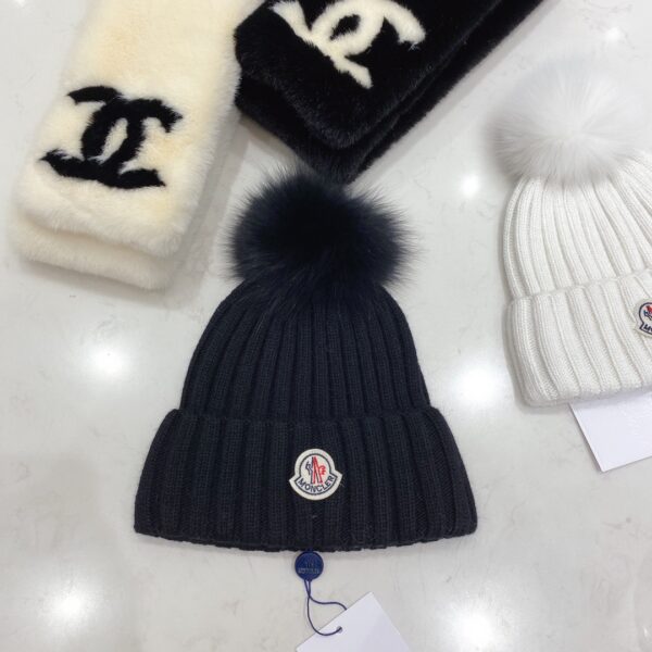 Chanel Beanie Black