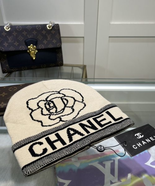 Chanel Beanie In Beige