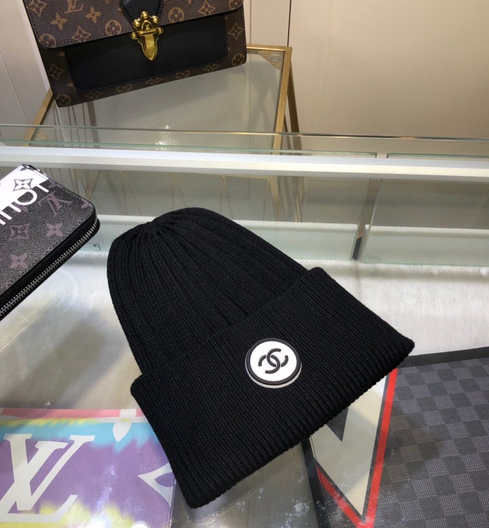 Chanel Beanie In Black