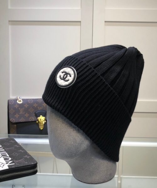 Chanel Beanie In Black