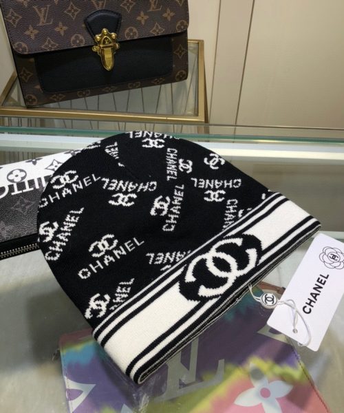 Chanel Beanie In Black