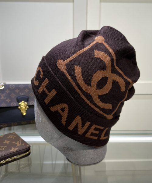 Chanel Beanie In Brown