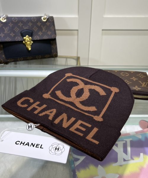 Chanel Beanie In Brown