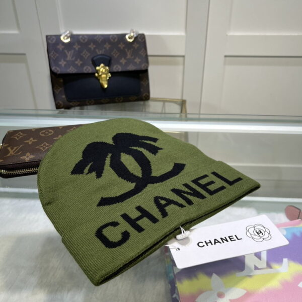 Chanel Beanie In Green