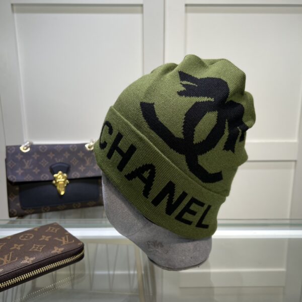 Chanel Beanie In Green