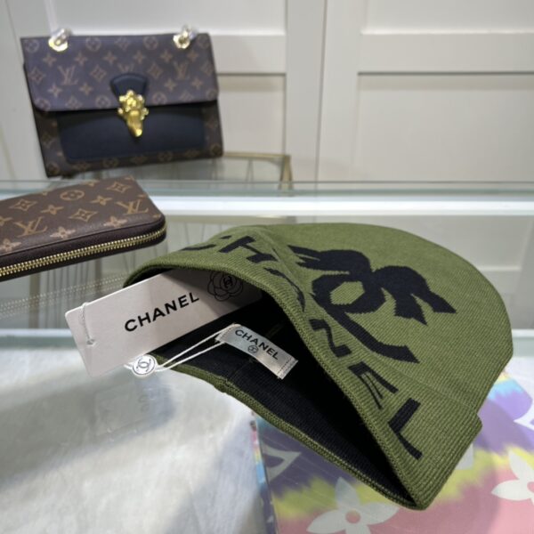 Chanel Beanie In Green