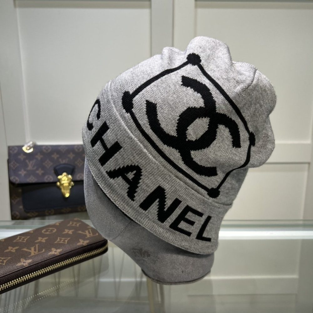Chanel Beanie In Grey