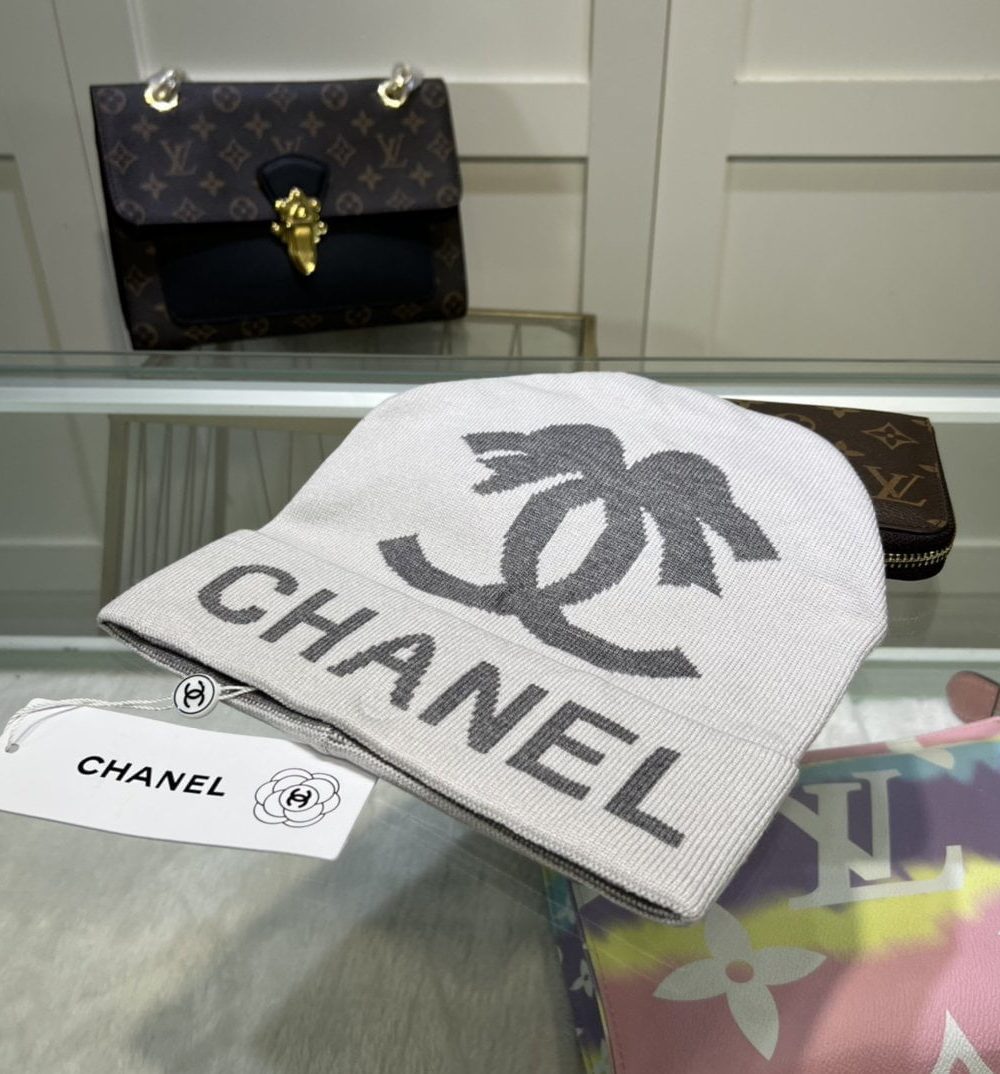 Chanel Beanie In Grey