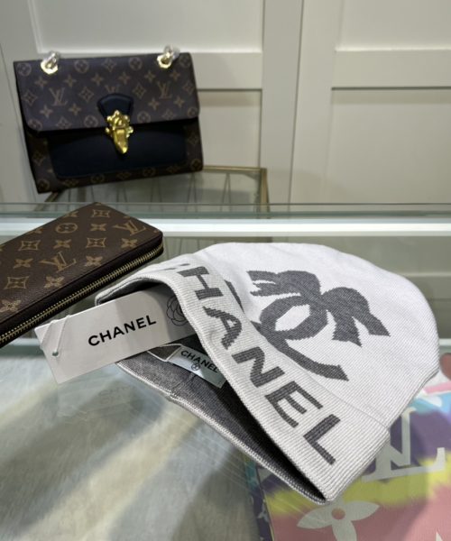 Chanel Beanie In Grey