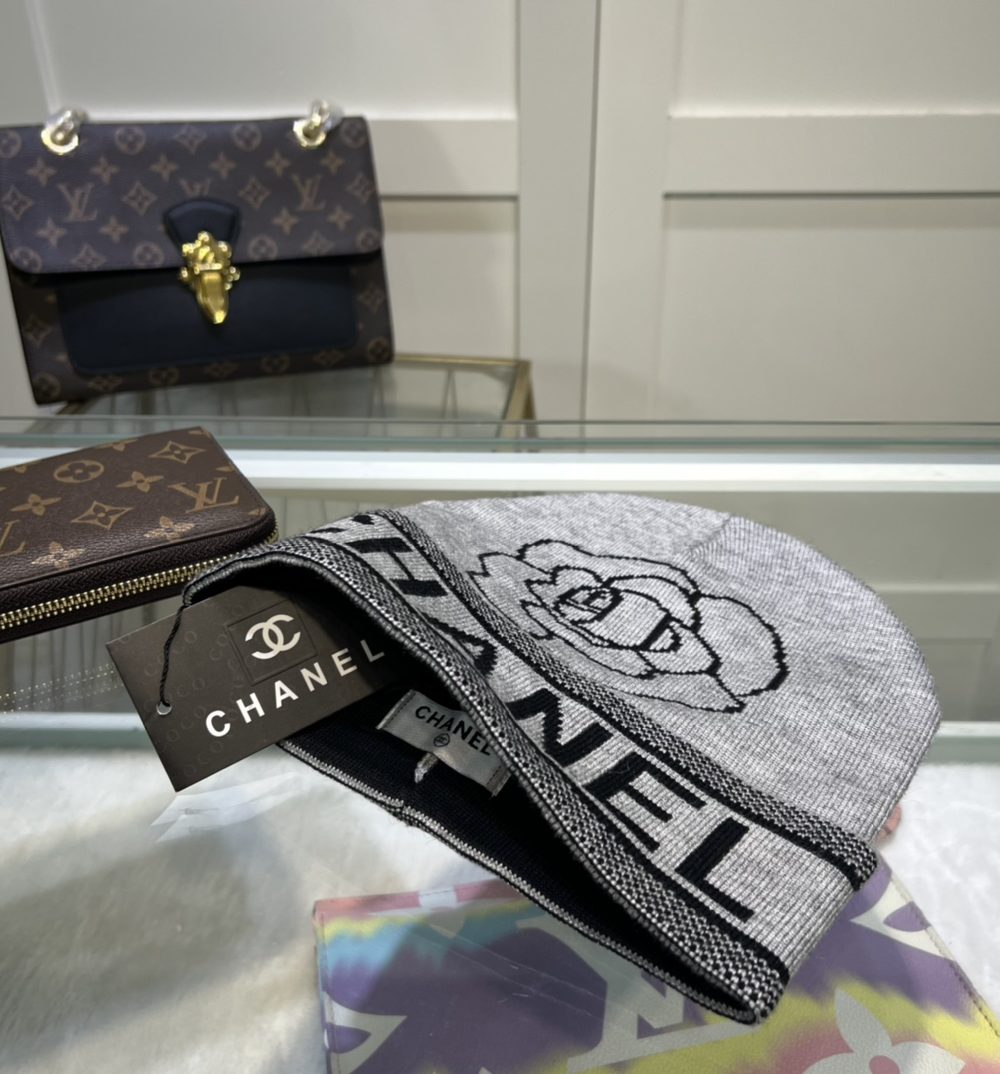 Chanel Beanie In Grey