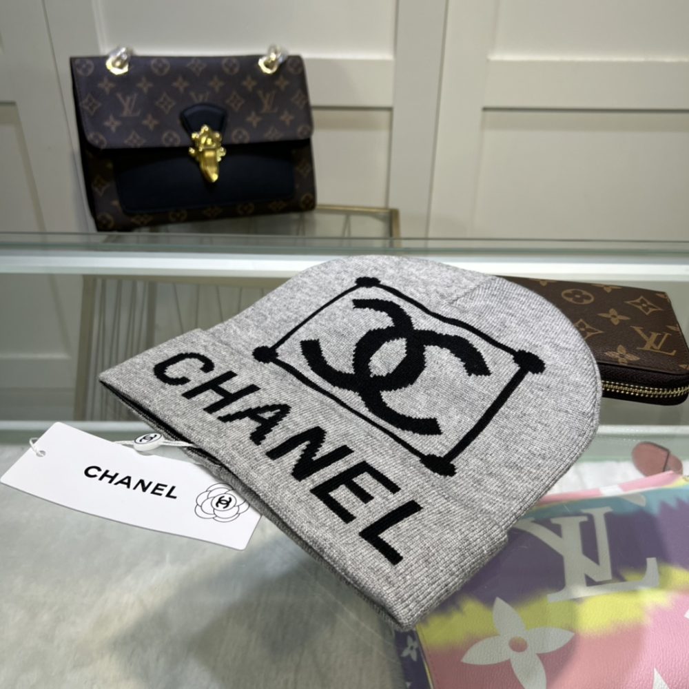 Chanel Beanie In Grey - Image 2