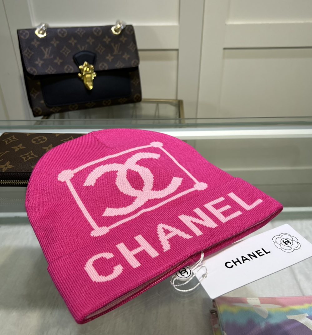 Chanel Beanie In Pink