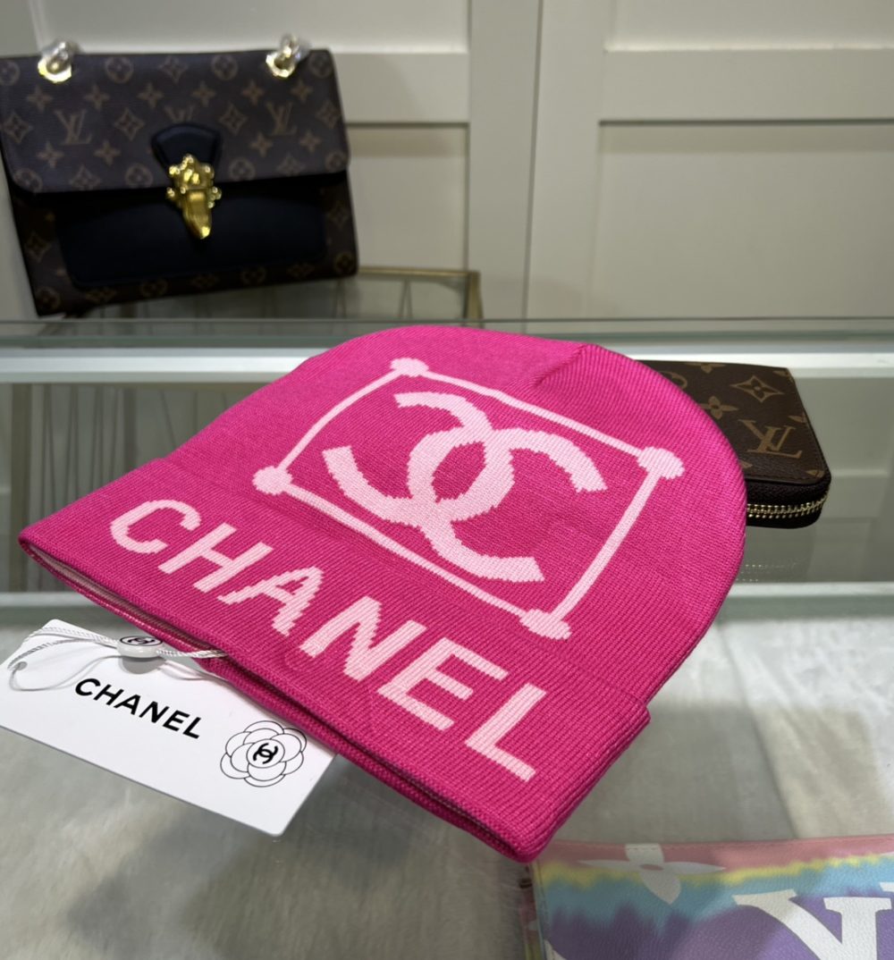 Chanel Beanie In Pink